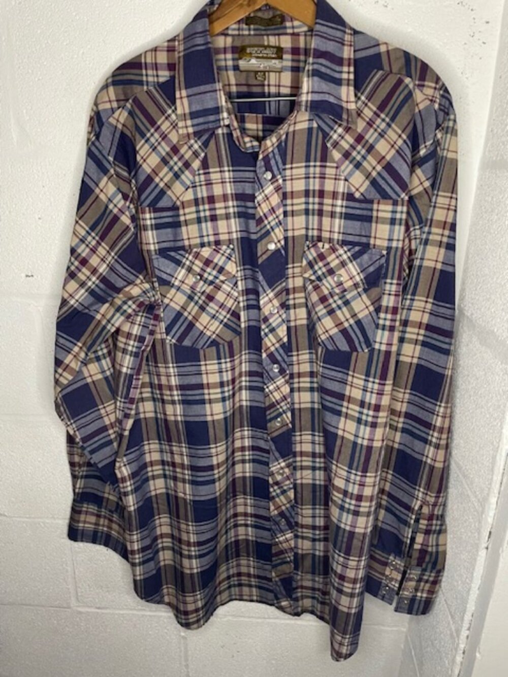 Outlaw Western Wear Button Down Shirt